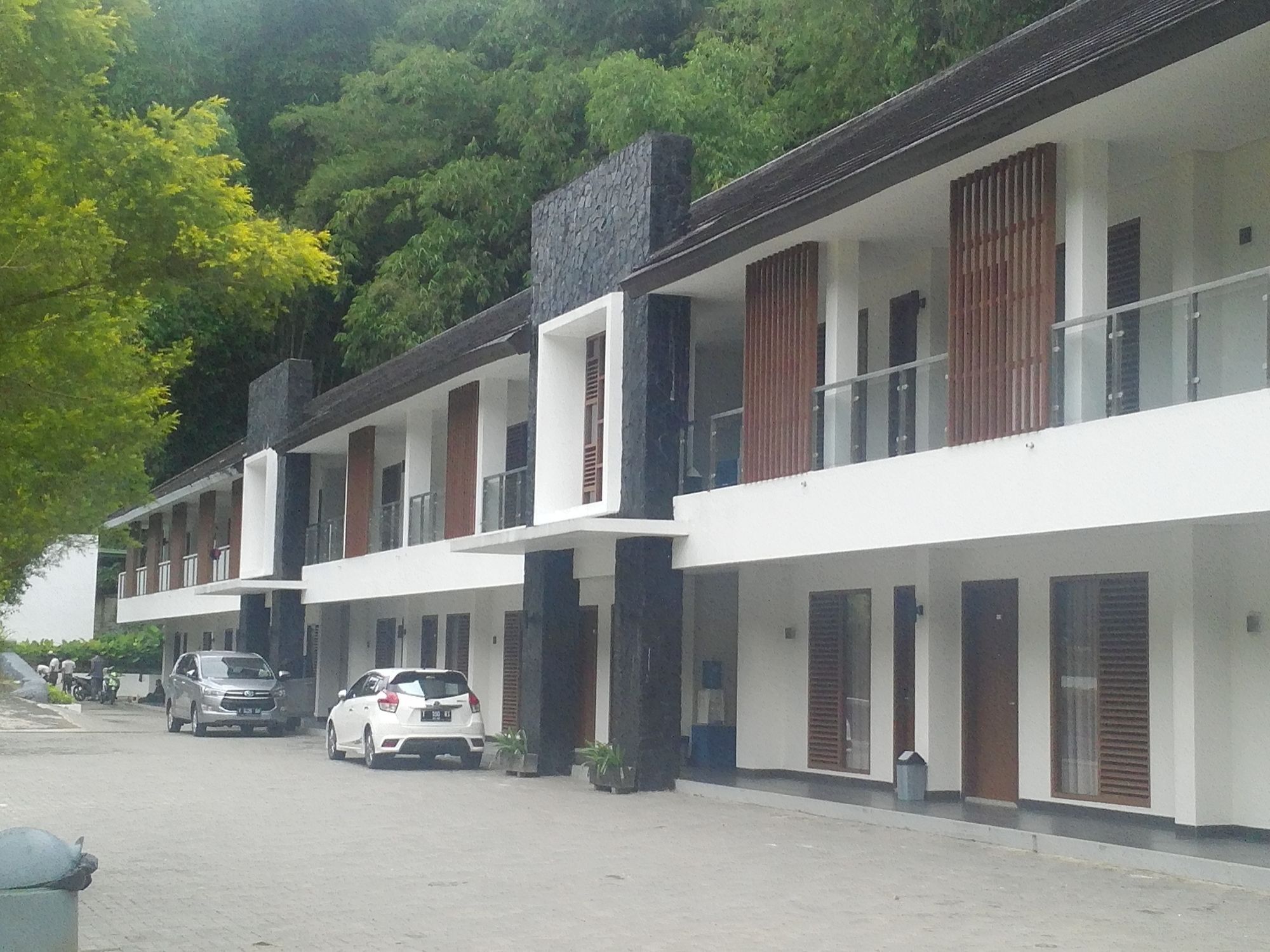 Zuri Resort Cipanas Puncak Luaran gambar