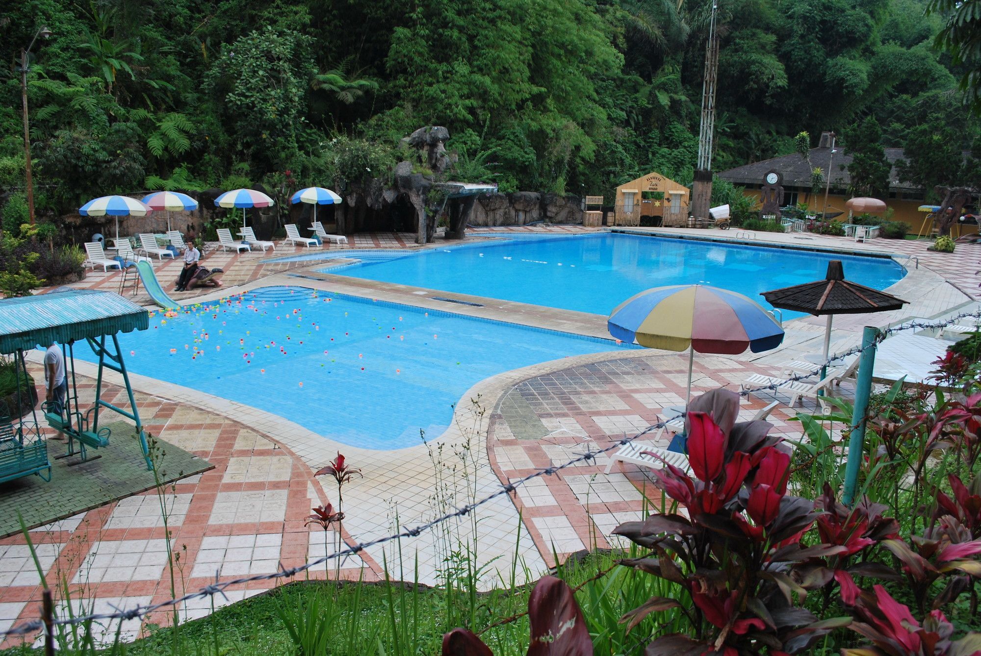 Zuri Resort Cipanas Puncak Luaran gambar