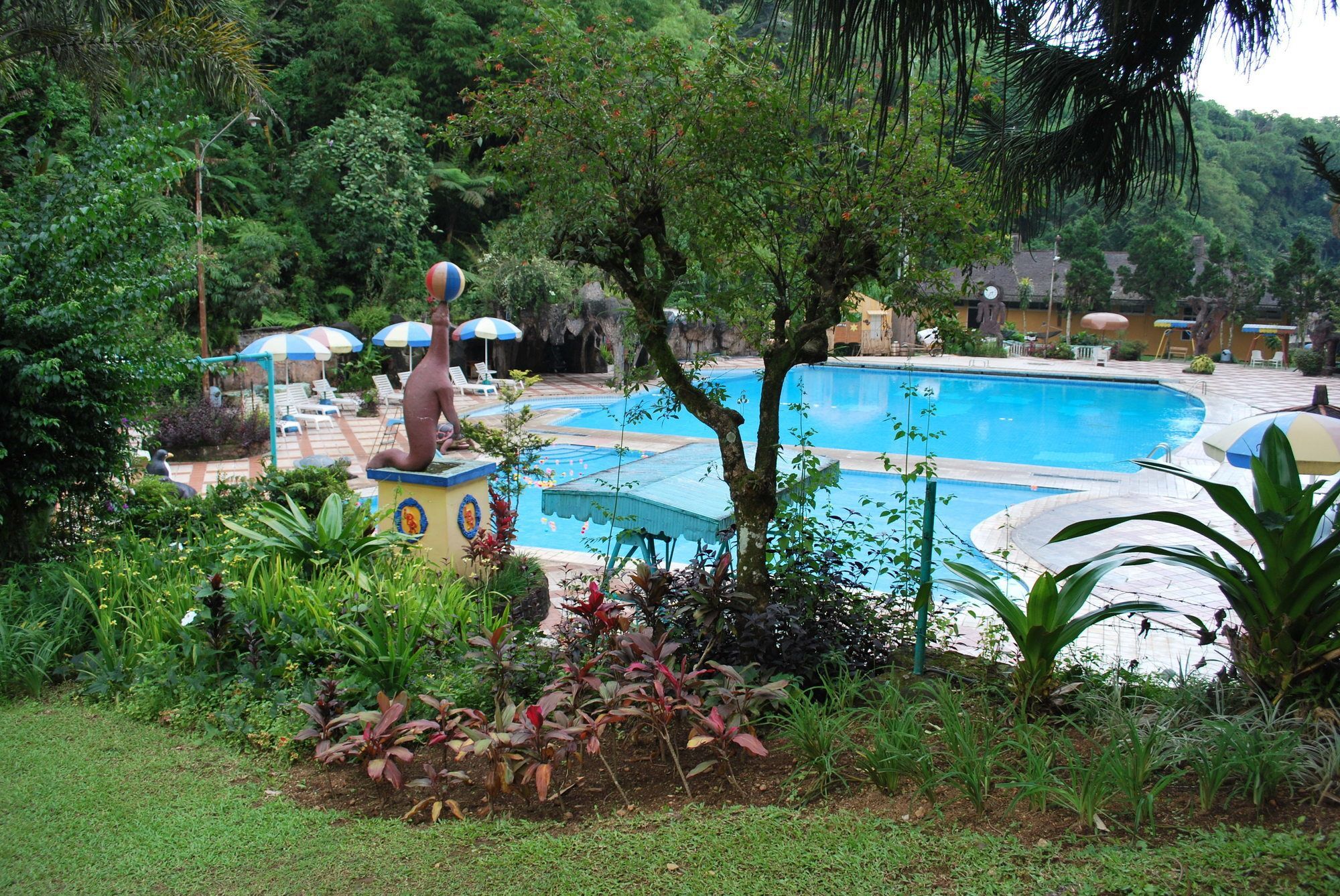 Zuri Resort Cipanas Puncak Luaran gambar