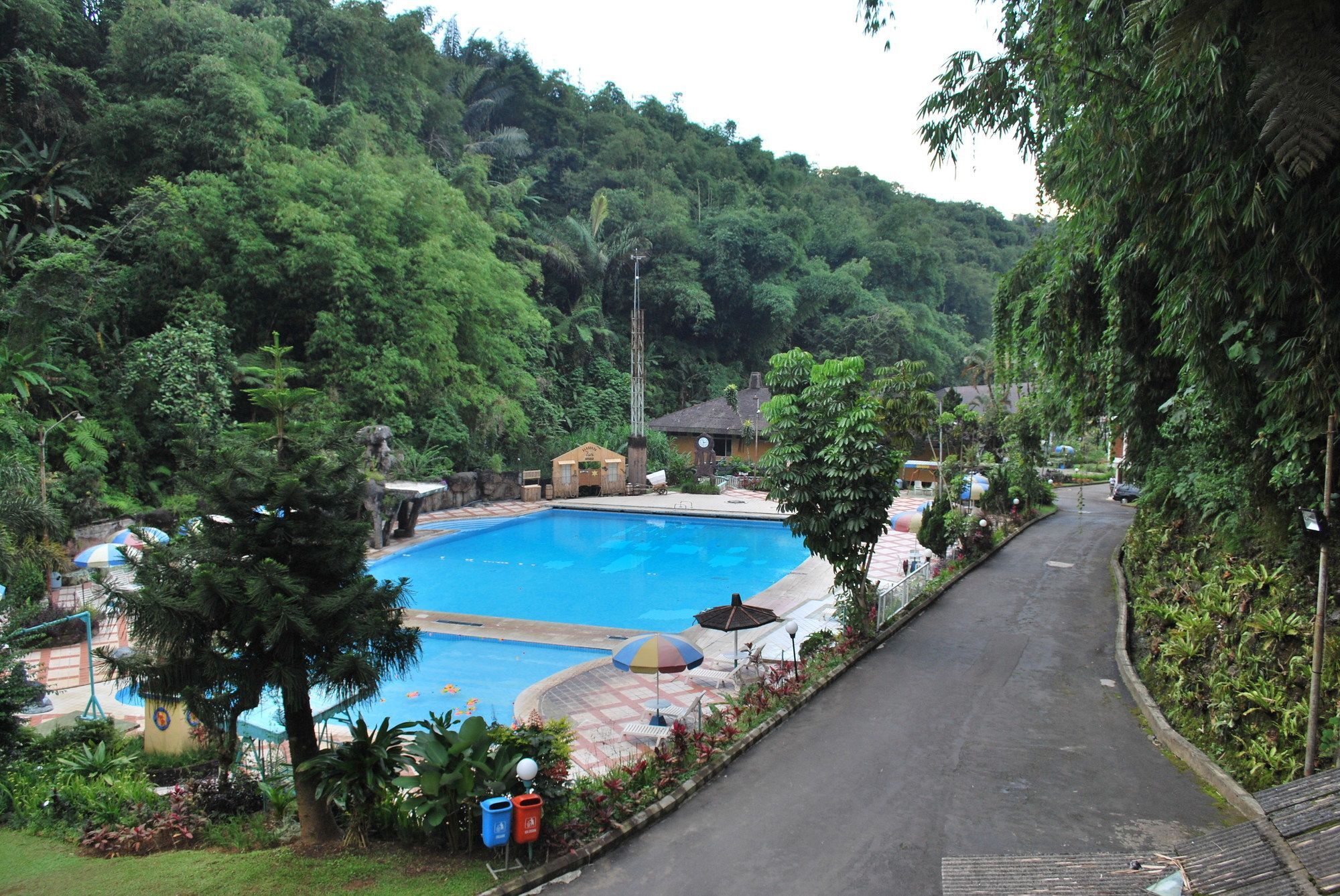 Zuri Resort Cipanas Puncak Luaran gambar