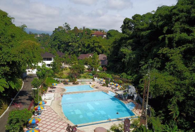 Zuri Resort Cipanas Puncak Luaran gambar